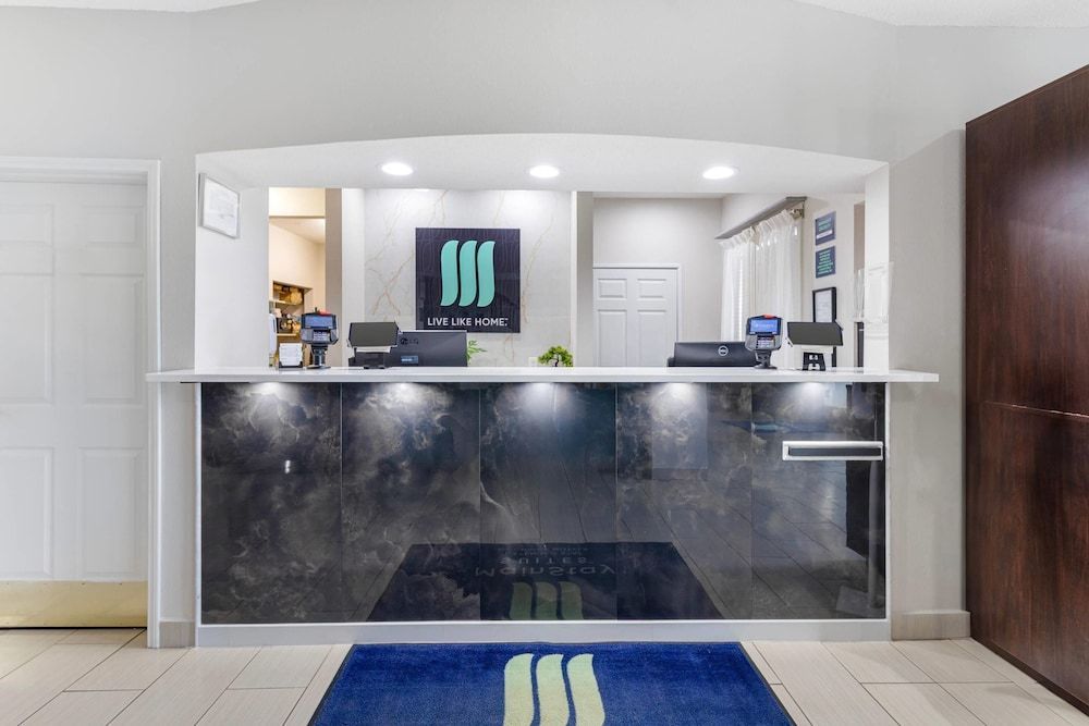 MainStay Suites Madison Airport 2