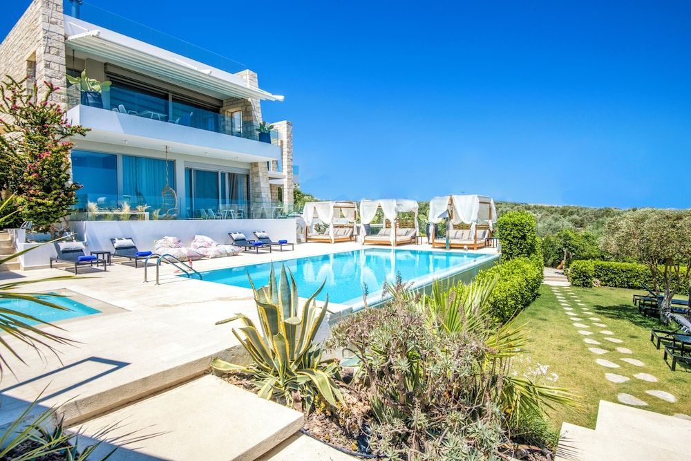 Made of Blue luxury suites collection 1