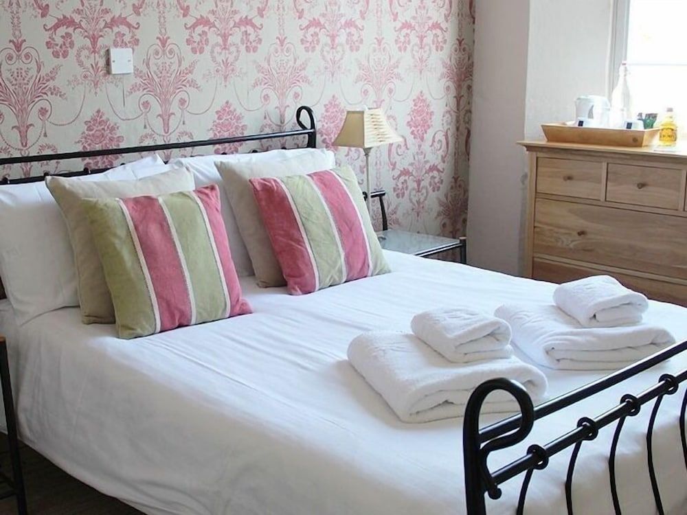 Royal Oak Inn 2