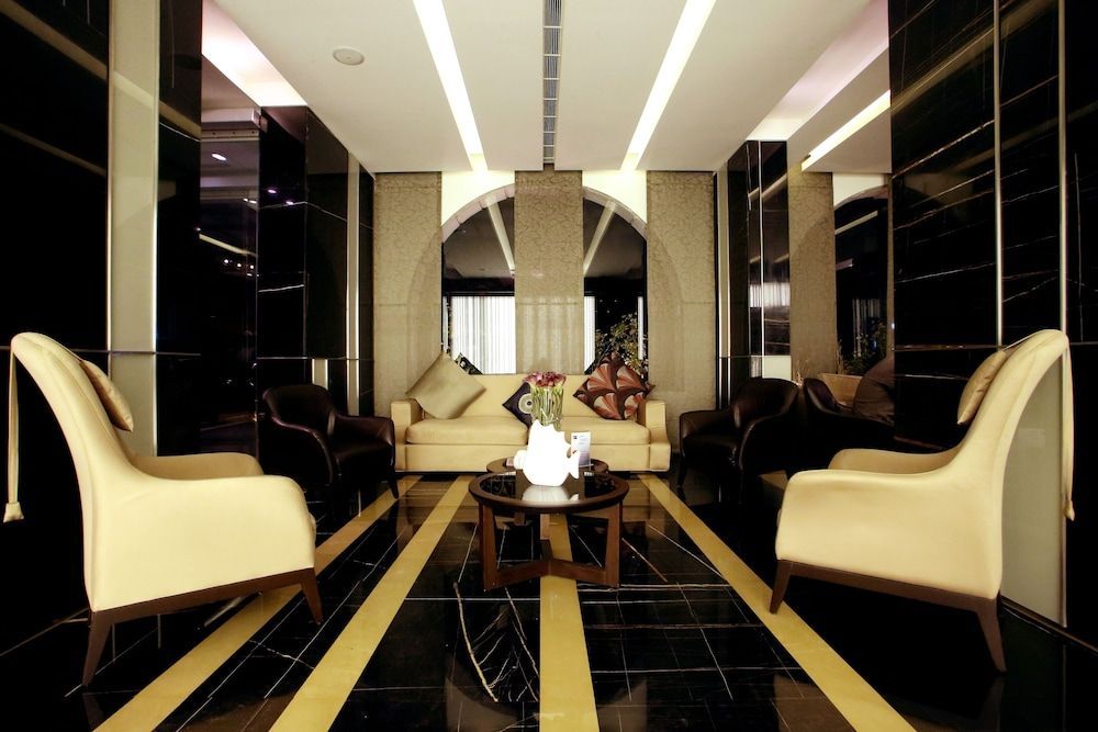 Lancaster Raouche Hotel 2