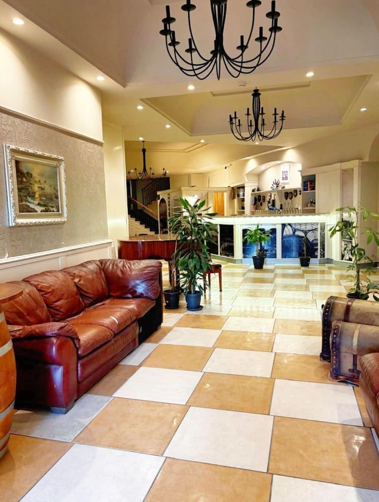 Business Hotel 1