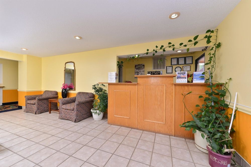 Americas Best Value Inn and Suites Albemarle 2