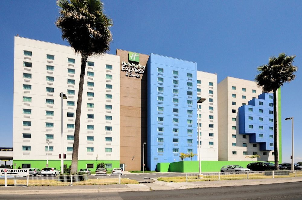 Holiday Inn Express & Suites TOLUCA ZONA AEROPUERTO by IHG 1