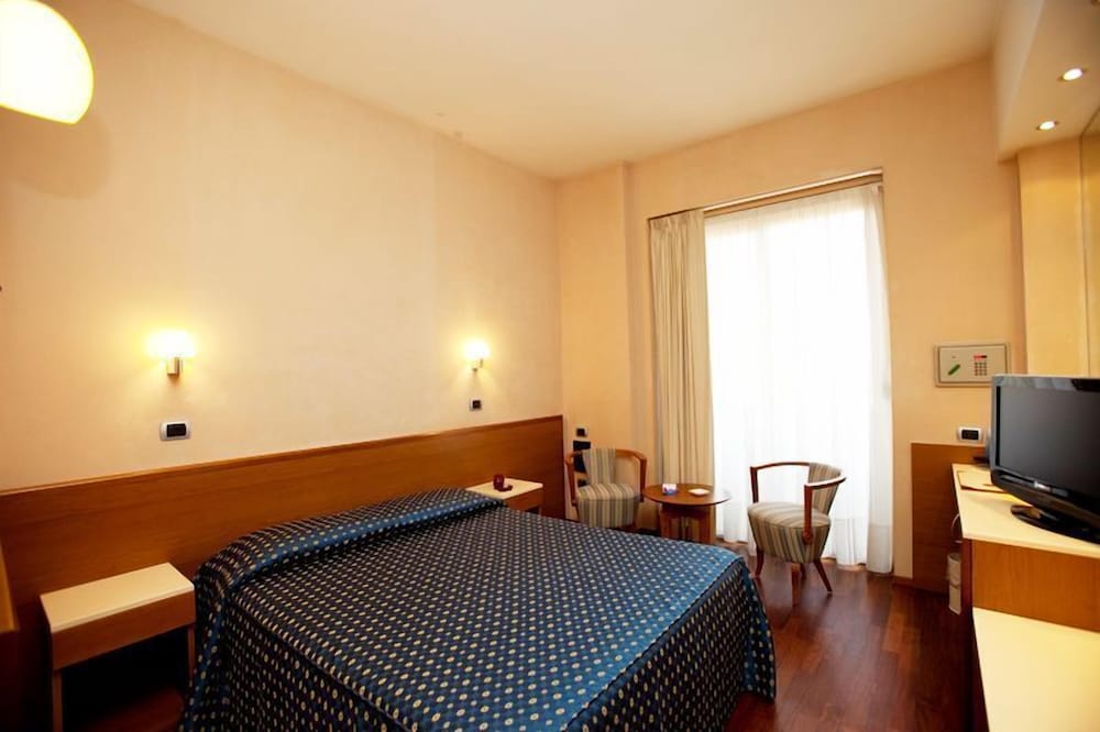 SenB Hotel 2