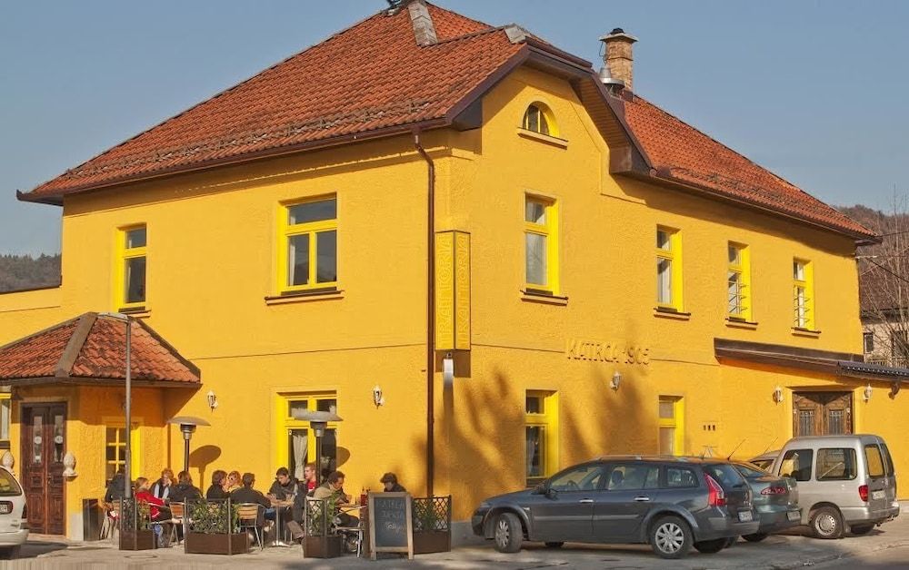 Hotel Katrca 1