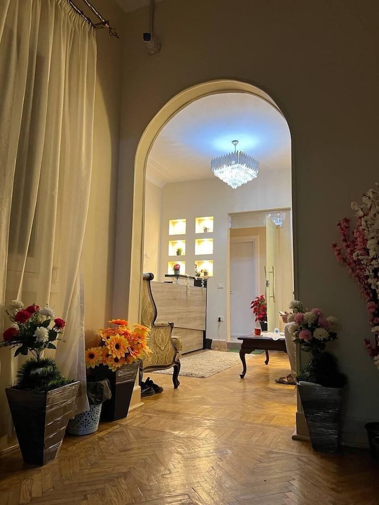 Lucky Hostel 2