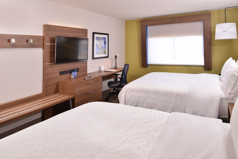 Holiday Inn Express & Suites MESQUITE by IHG 2