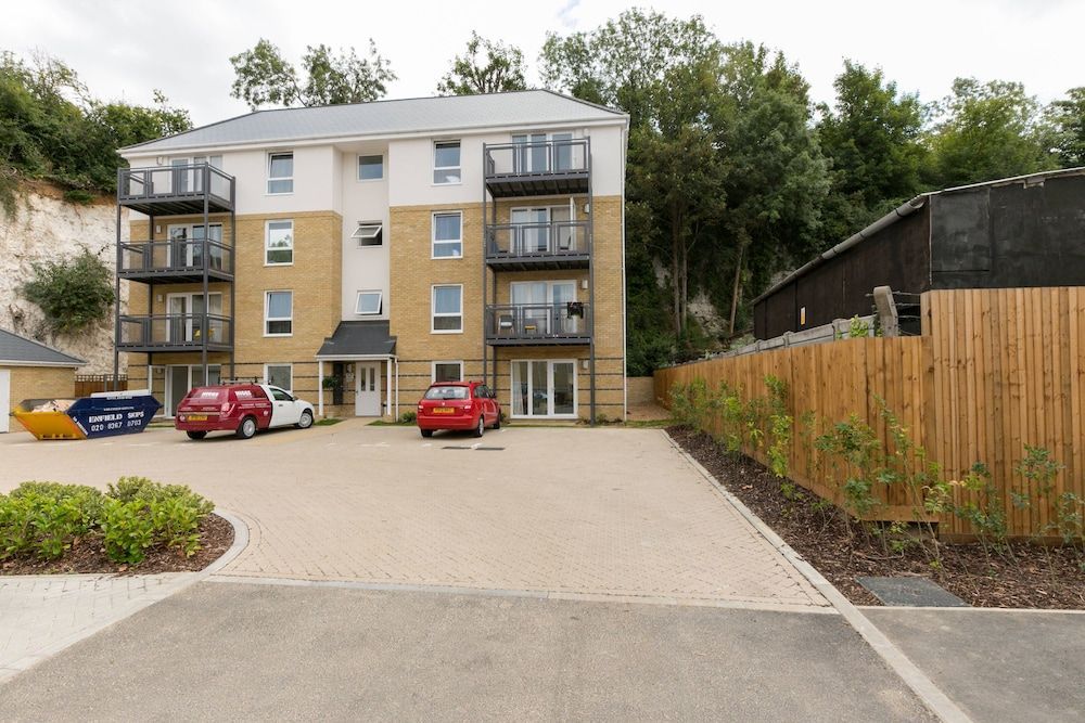Hertford Serviced Apartments 1