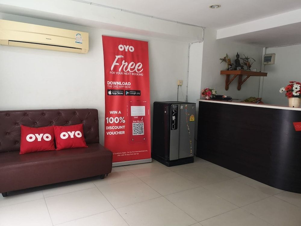 OYO 75414 KJS Pattaya 2