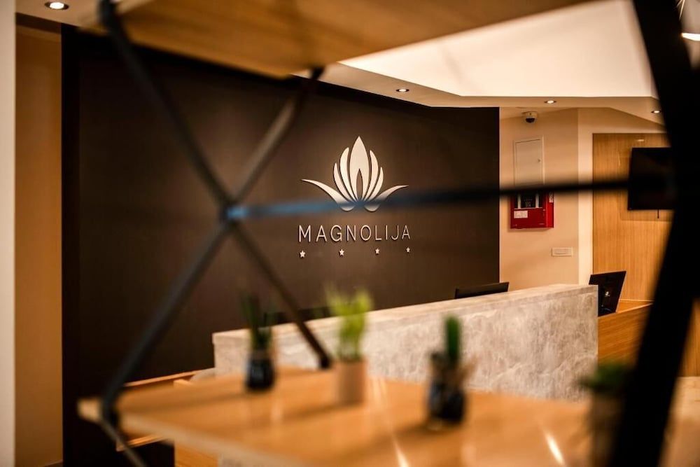 Magnolia Place 2