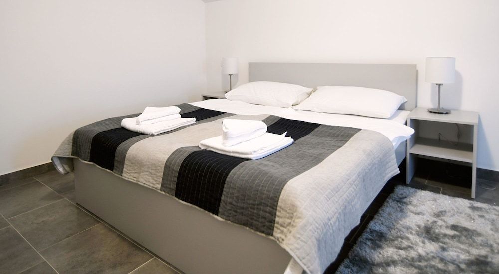 Filipovic rent a car & apartments 2