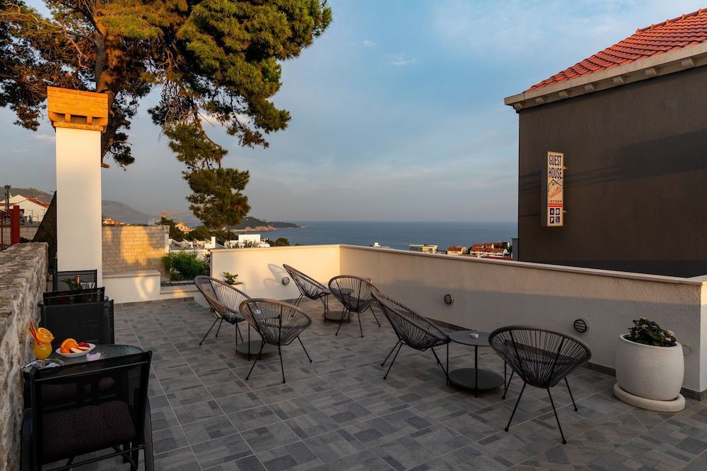 Guest House Nikolina 1