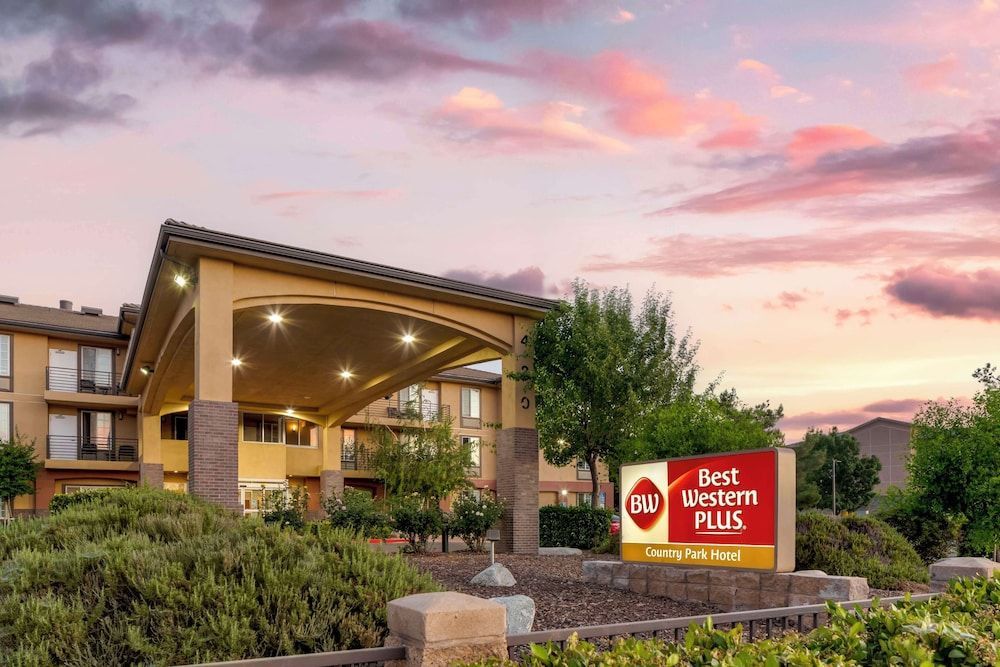 Best Western Plus Country Park Hotel 1