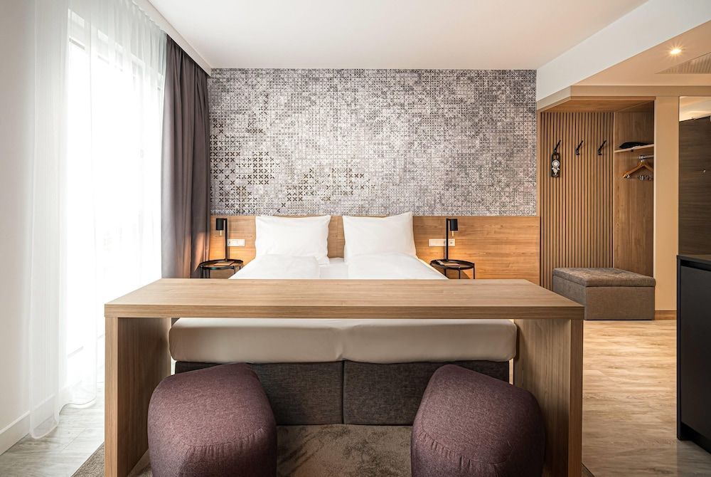 elaya hotel augsburg, Trademark by Wyndham 1