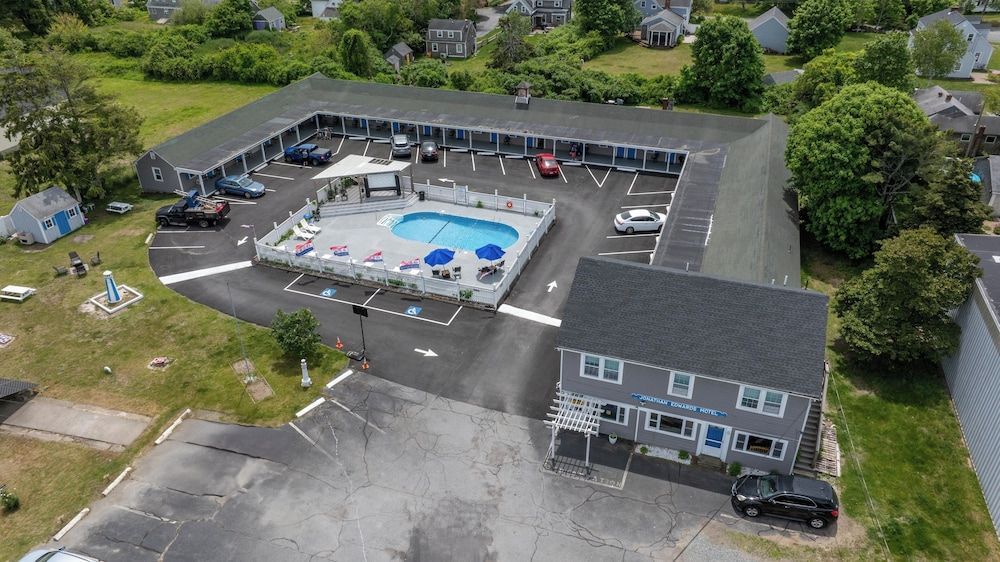 Jonathan Edwards Motel 1