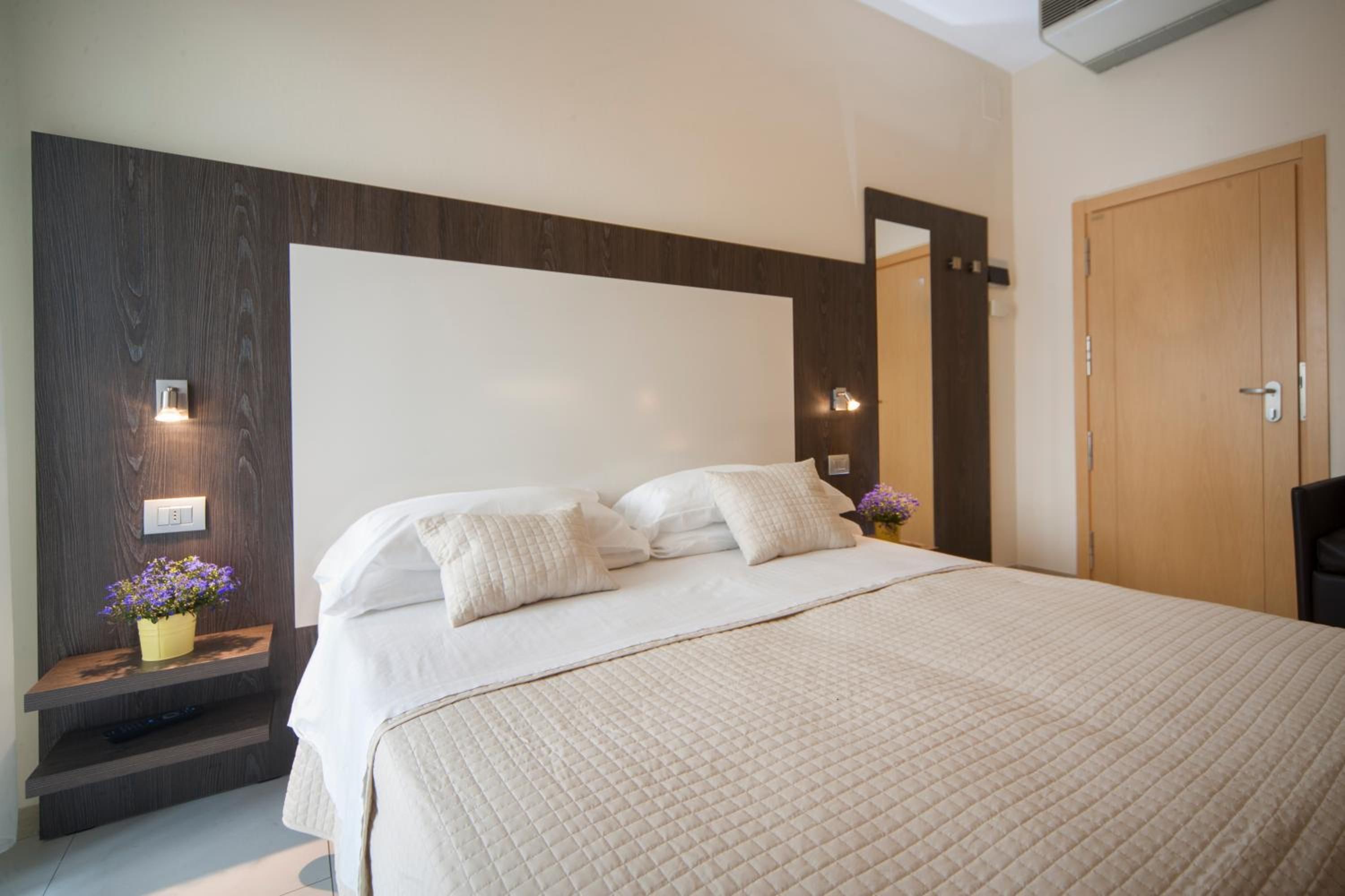Hotel Ricchi 3 stelle superior 2