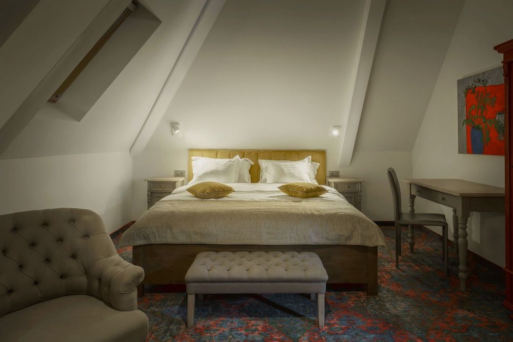 La Boheme Boutique Casa Soare 2