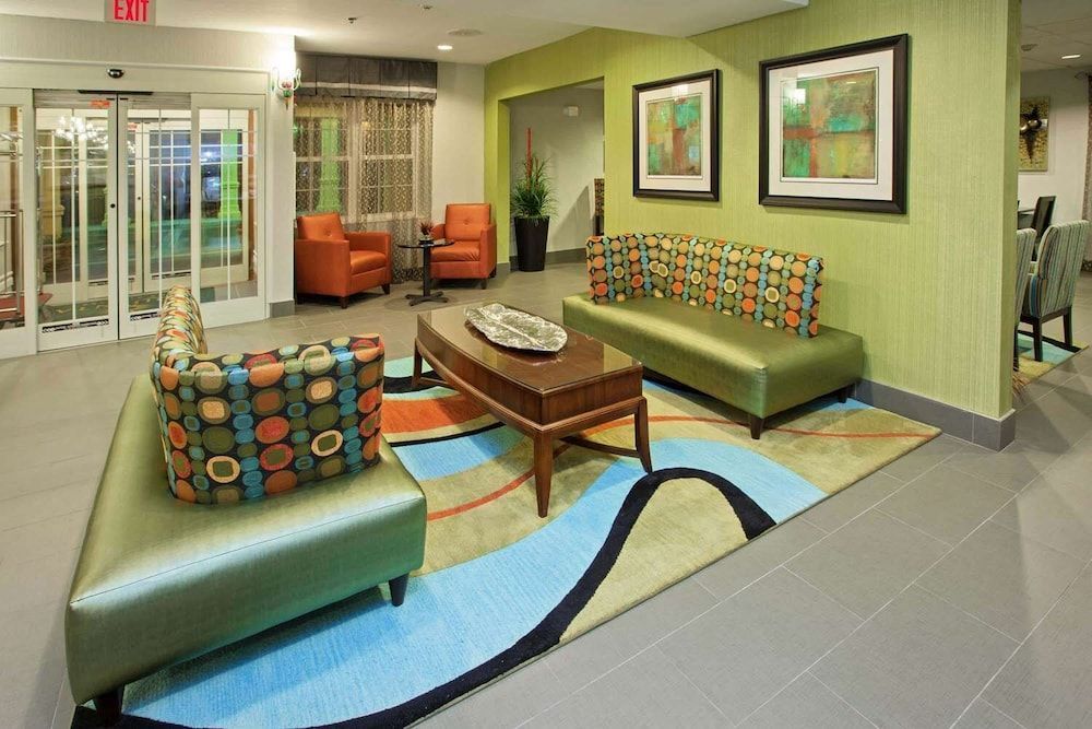 La Quinta by Wyndham Lebanon 2