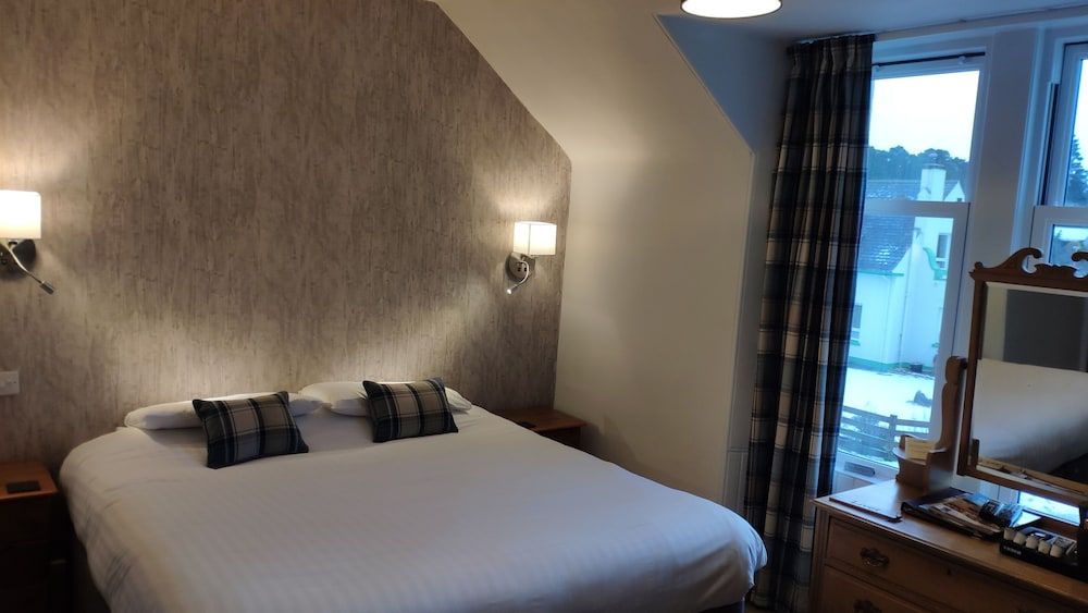 Cairn Hotel 2