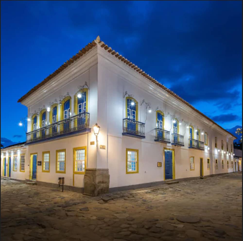 Sandi Hotel 1