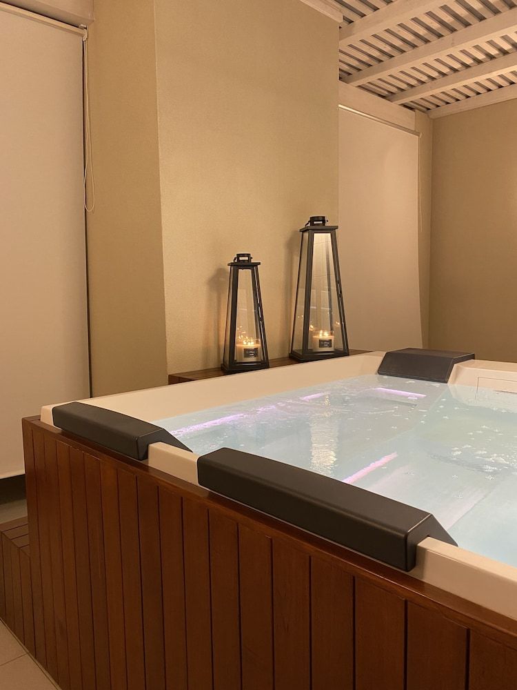 SETTANNI Sea Suites 1