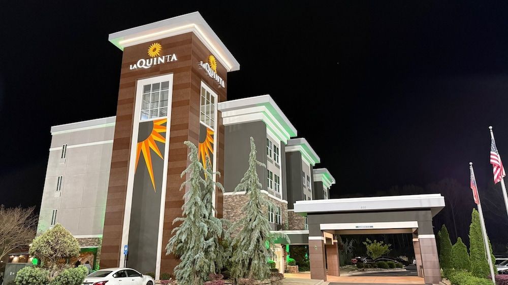 La Quinta by Wyndham Forsyth 1