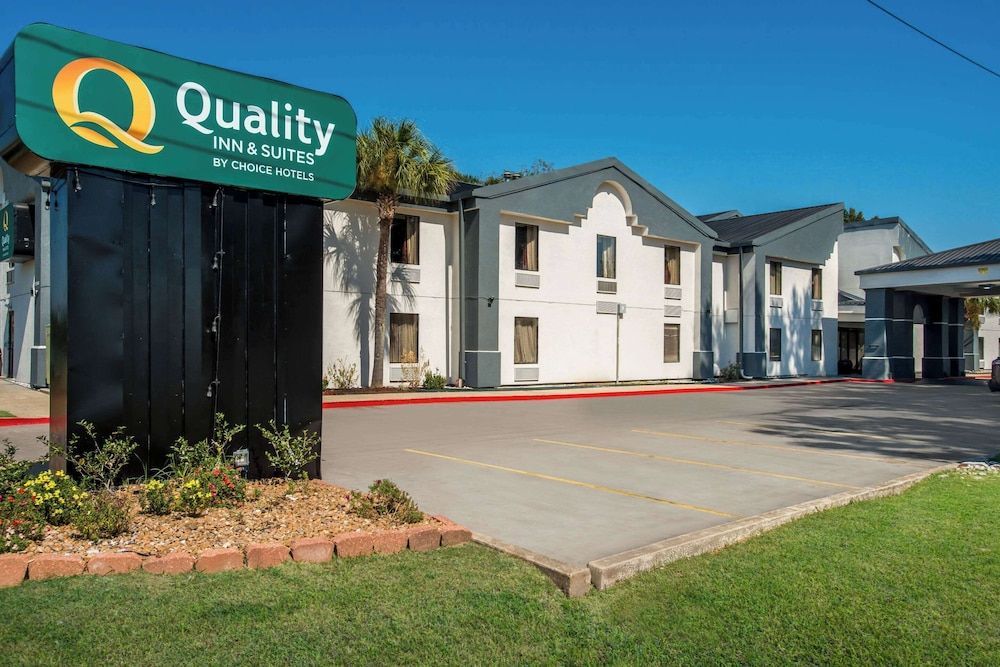 Quality Inn & Suites Lafayette 1