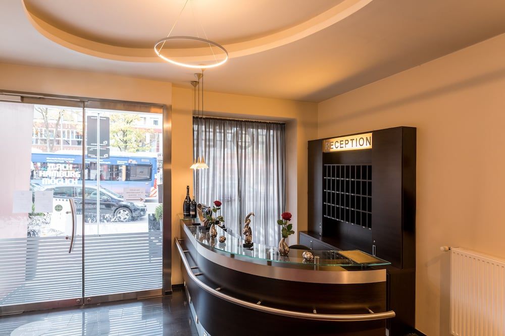 Hotel Savoy 2
