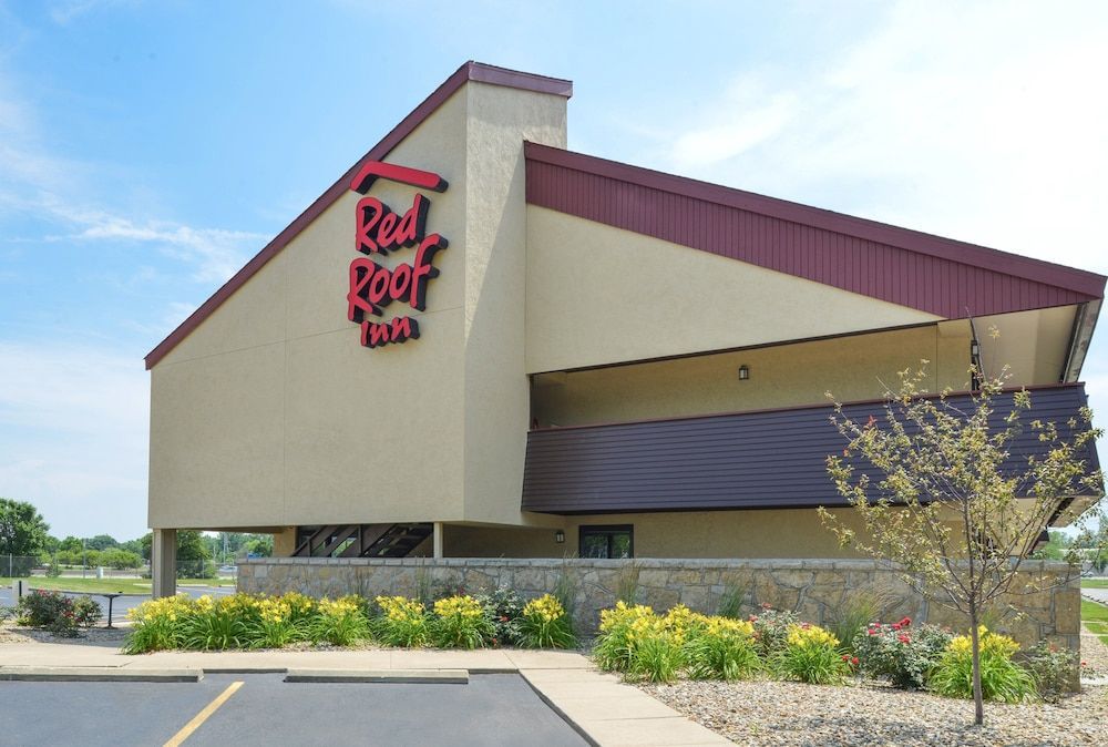 Red Roof Inn Champaign - University 1