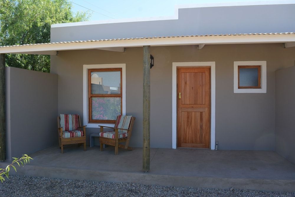 Travellers Rest 2