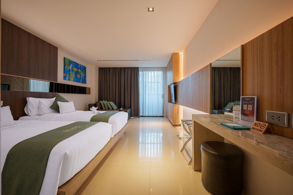 Kudo Hotel & Beach Club (Adults Only) 2