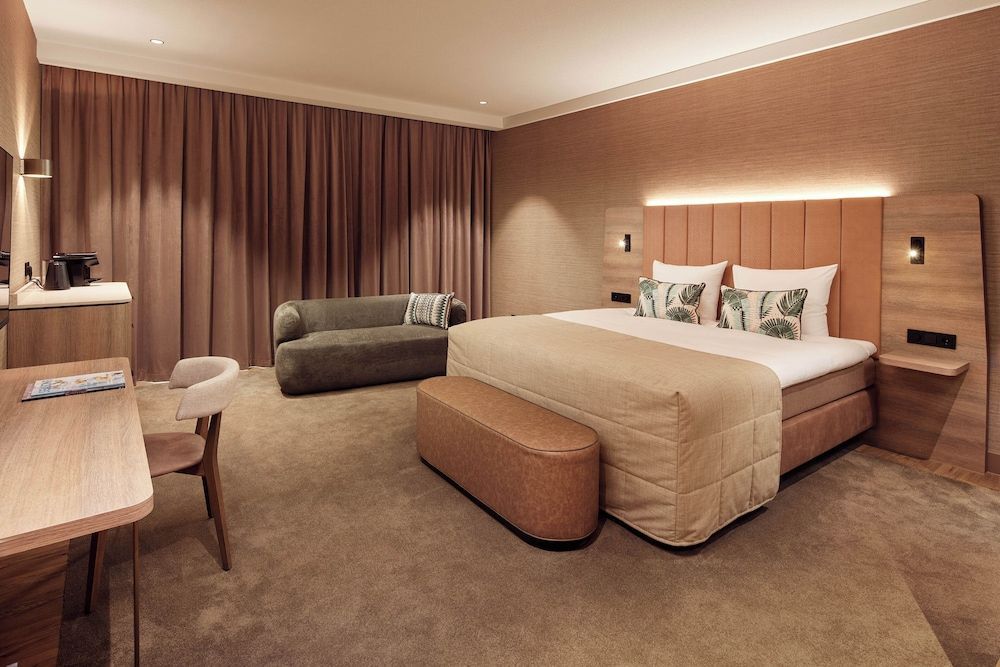 Van der Valk Hotel Sneek 1