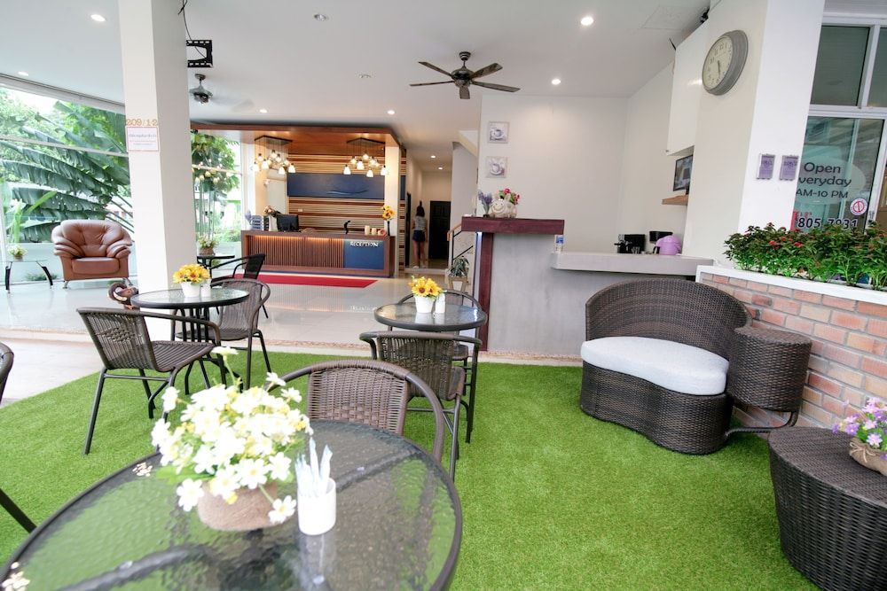 Calypso Patong Hotel 2