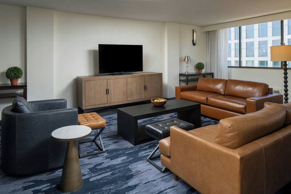 Fairfield Inn & Suites by Marriott Charlotte Uptown 1