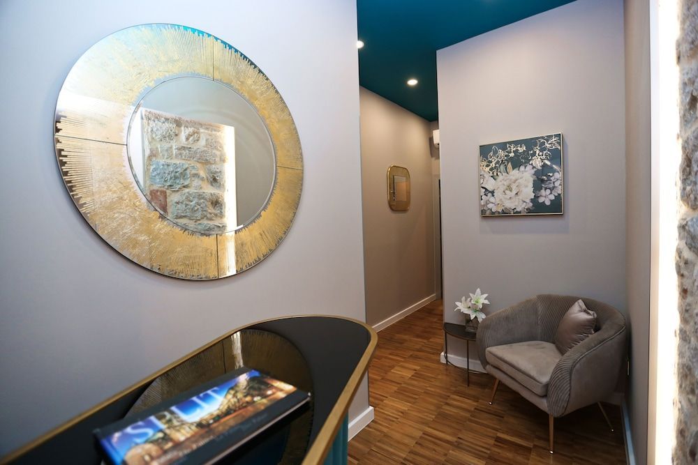 Riva Luxury Rooms 2