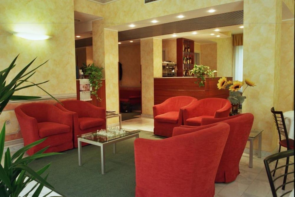 Hotel Engadina 1