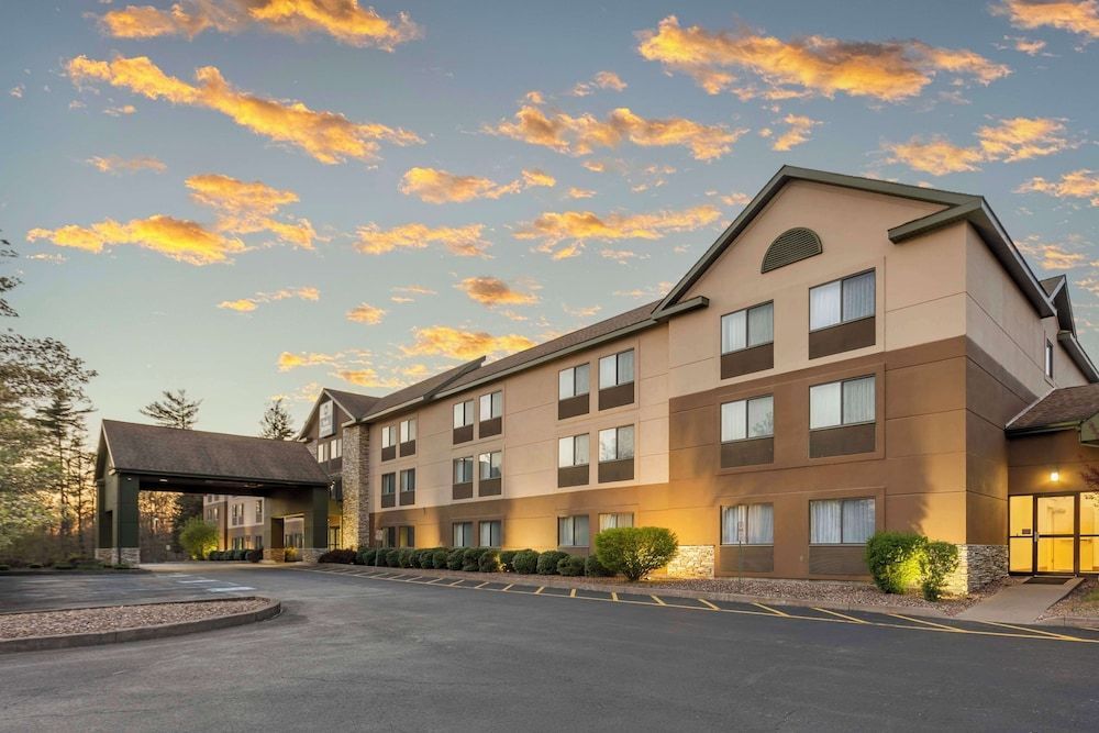 Best Western Inn at Blakeslee-Pocono 1