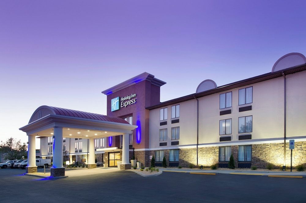 Holiday Inn Express WALDORF by IHG 1