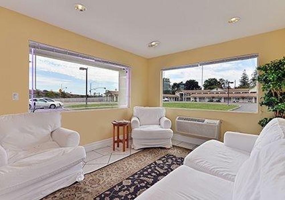 Rodeway Inn Stockton Highway 99 2