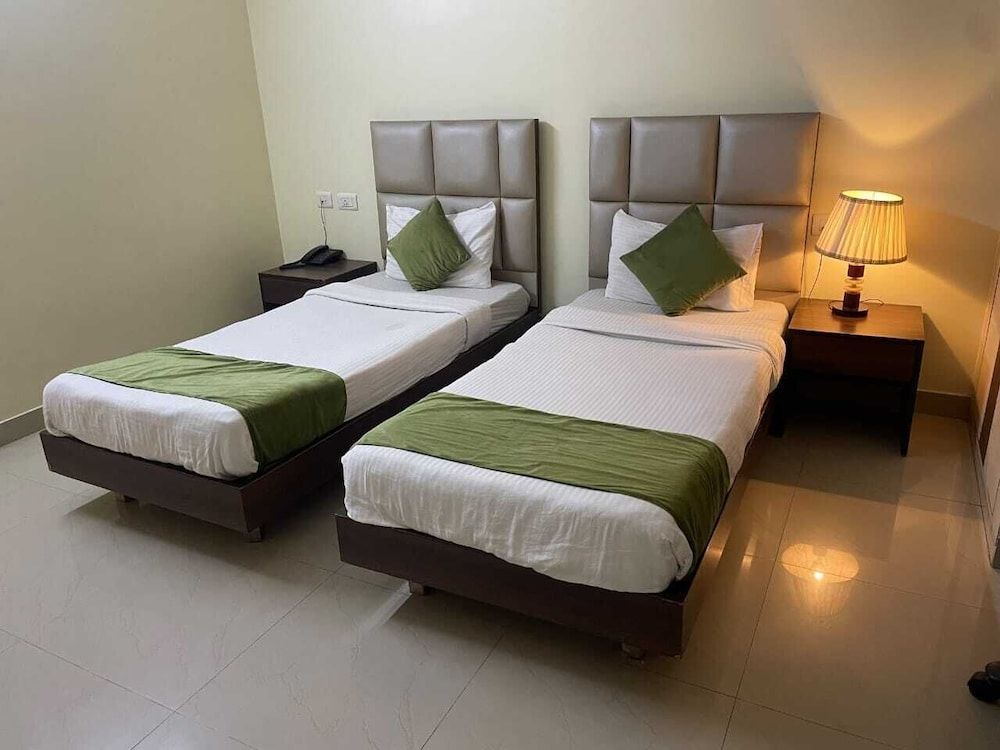 FabHotel The Stem 2