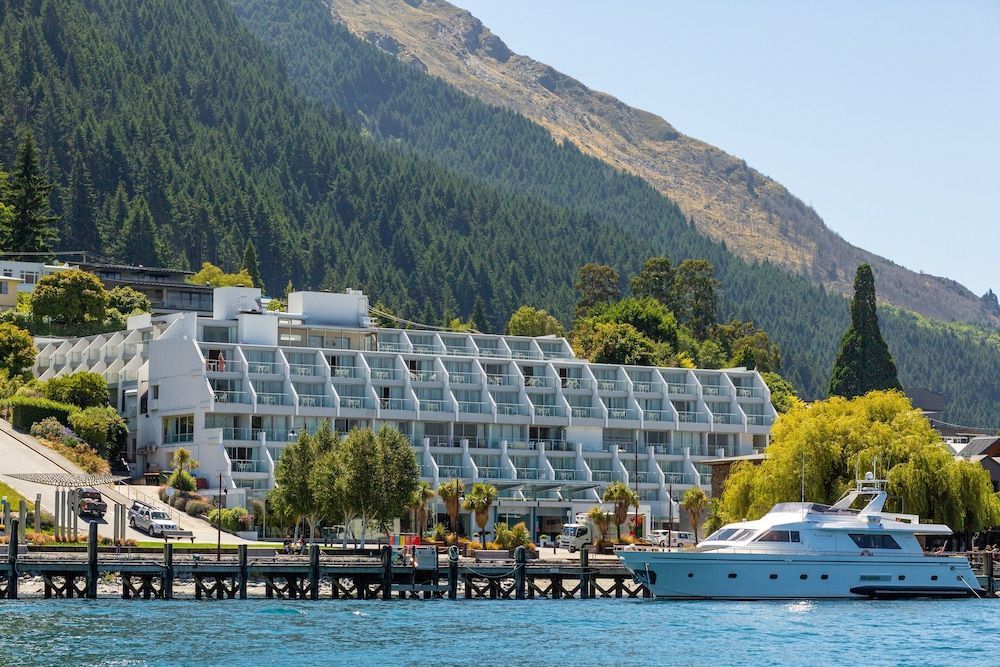 Crowne Plaza Queenstown by IHG 1