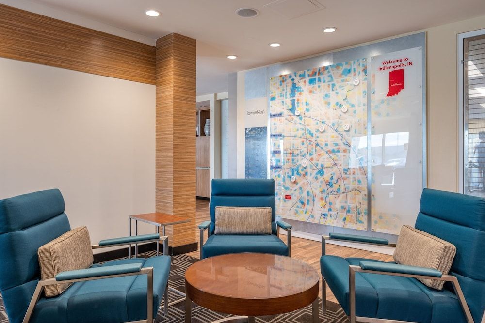 TownePlace Suites by Marriott Indianapolis Airport 2