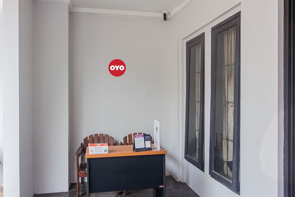 OYO 93500 Rizki Residence TOS Syariah Near PT Bank KB Bukopin Tbk 2