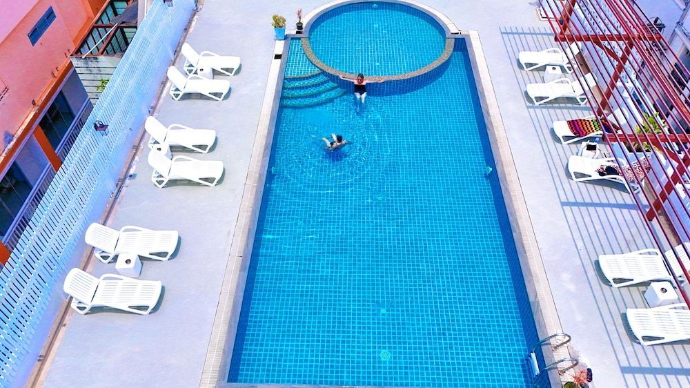 Blue Skyline Hotel 1