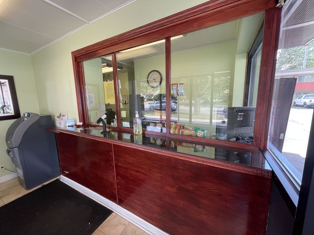 VIBE INN - WHIRLPOOLS SUITES - Lyons 2