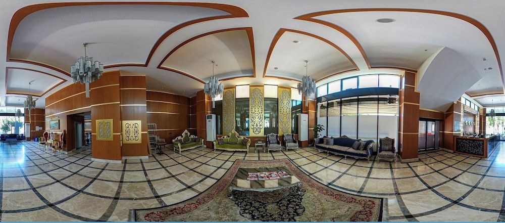 Vois Hotel Atasehir & SPA 2