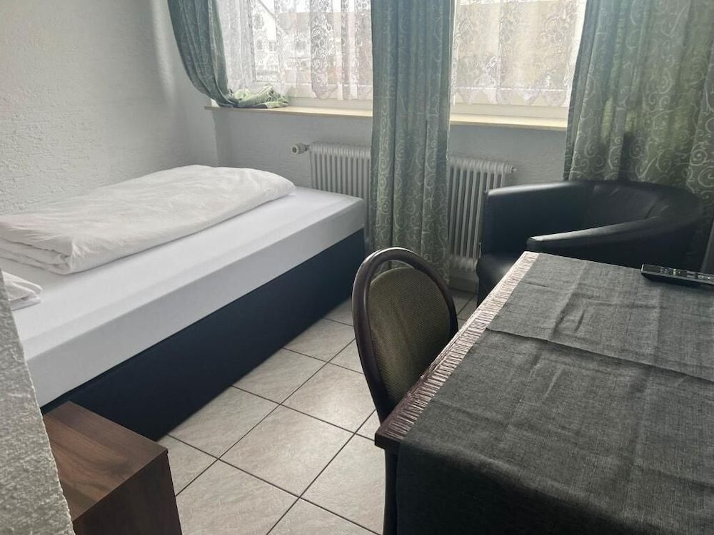 Hotel Main Taunus 1