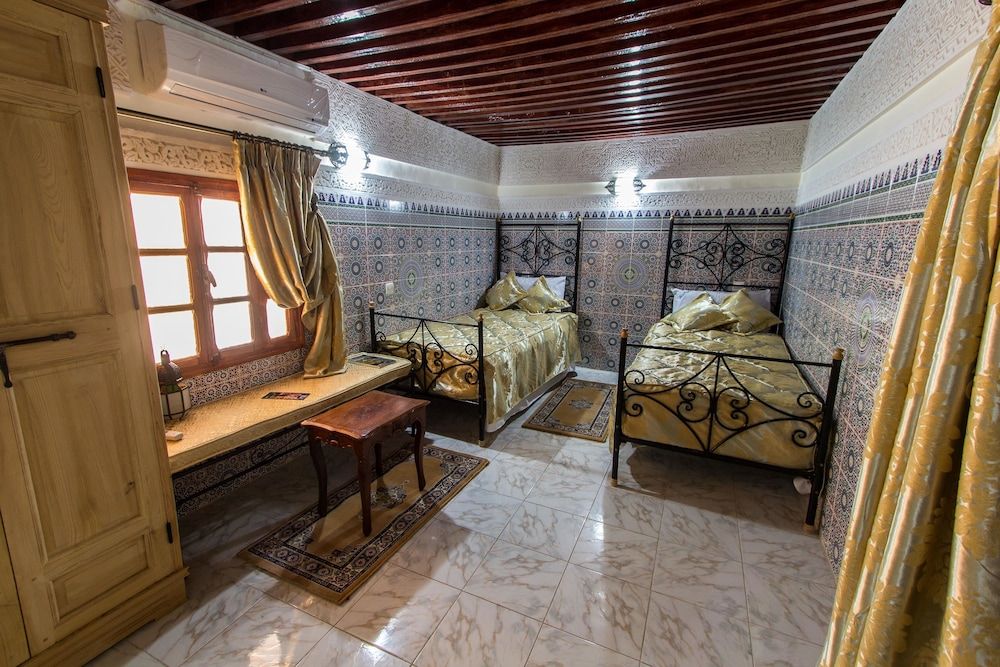 Riad Taryana 2