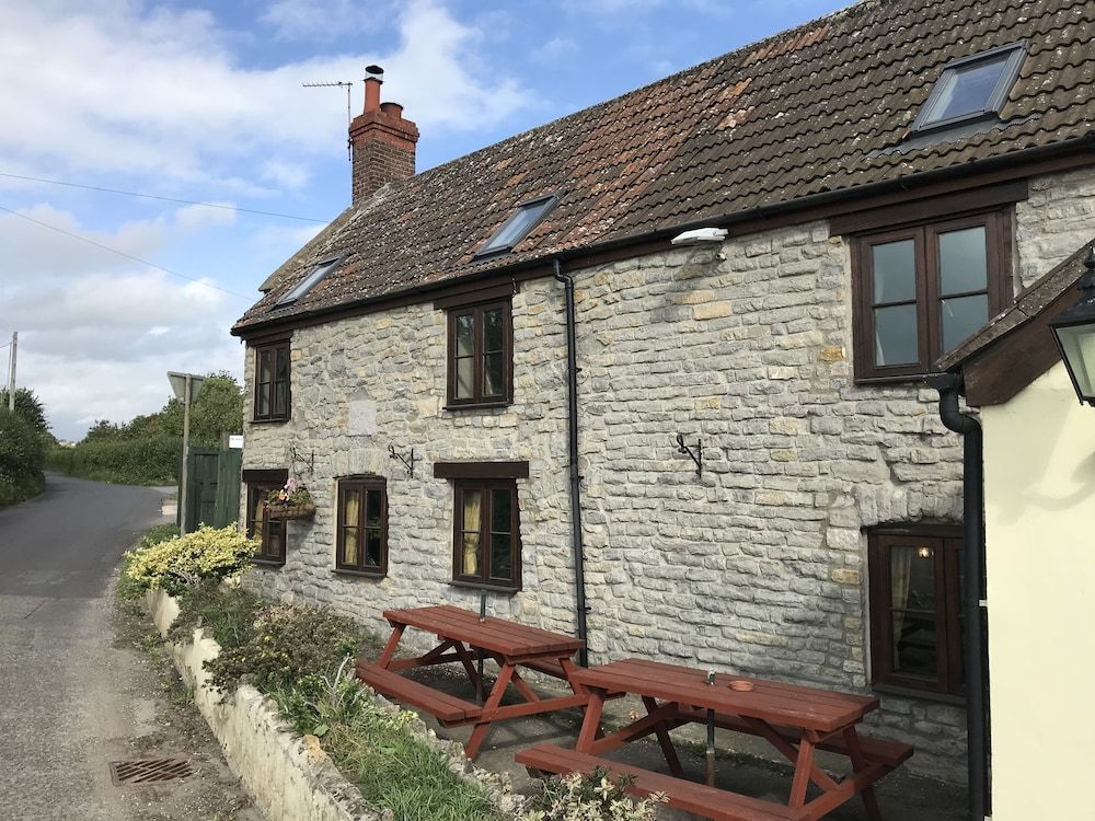 The Pecking Mill Inn 1