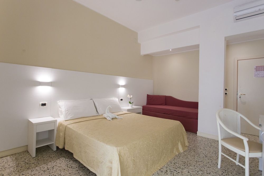 Sirena Boutique Hotel 1